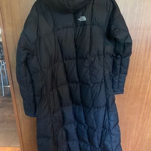 north face down black 3 quarter length jacket